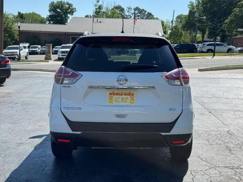 2016 Nissan Rogue SV