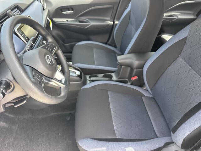 2025 Nissan Versa SV