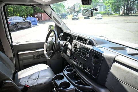 2010 Ford E-Series E-250