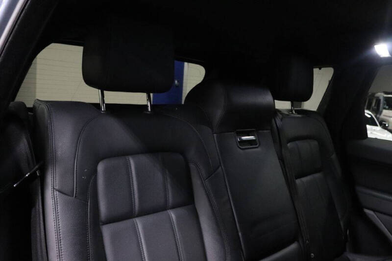 2019 Land Rover Range Rover Sport SE