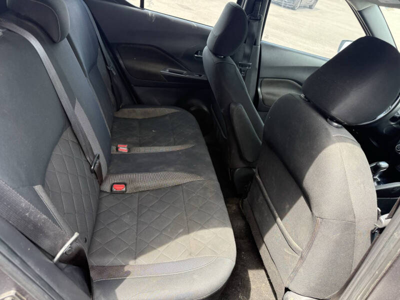2019 Nissan Kicks S