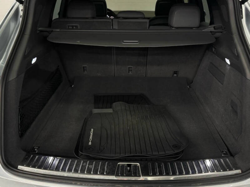 2023 Porsche Cayenne