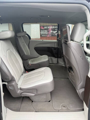 2019 Chrysler Pacifica Touring L Plus