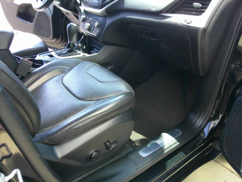 2018 Jeep Cherokee Overland