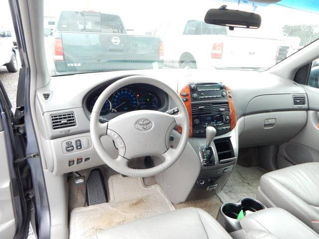 2006 Toyota Sienna XLE 7 Passenger