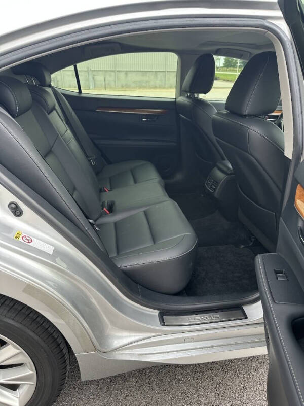 2013 Lexus ES 300h