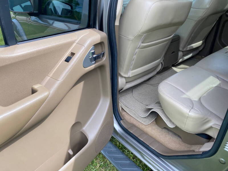 2005 Nissan Frontier LE
