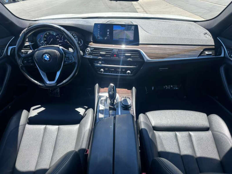 2018 BMW 5 Series 530e iPerformance