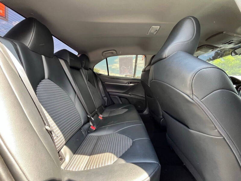 2021 Toyota Camry SE