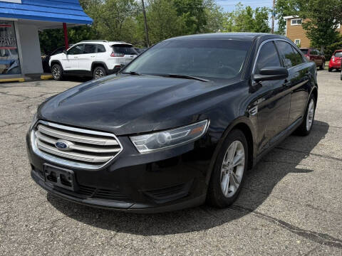 2016 Ford Taurus SE