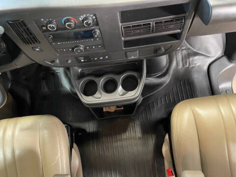 2023 Chevrolet Express 2500