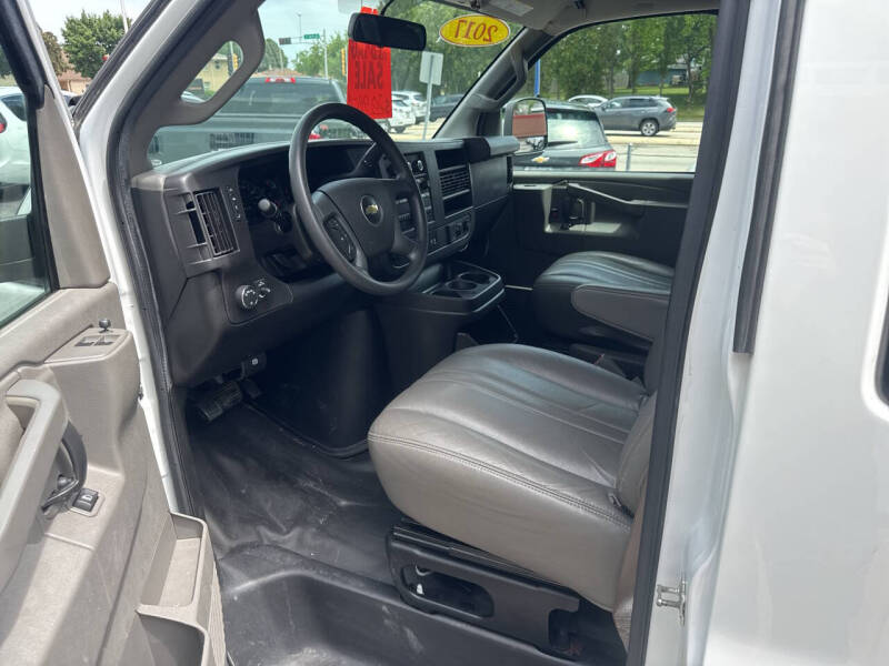 2017 Chevrolet Express LS 2500