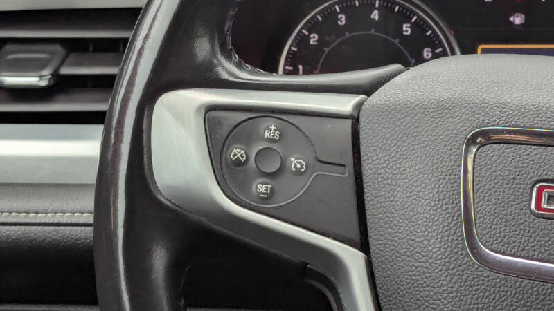 2020 GMC Acadia SLT