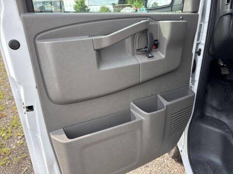 2025 GMC Savana 3500