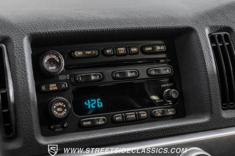 2003 Chevrolet SSR LS