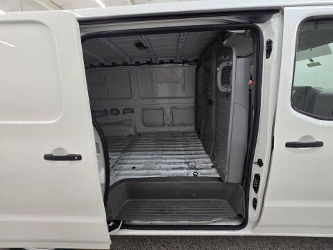 2021 Nissan NV 2500 HD S