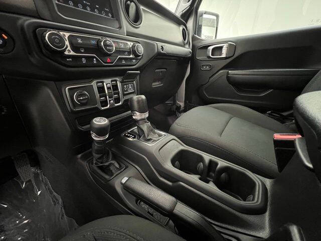 2023 Jeep Gladiator Sport