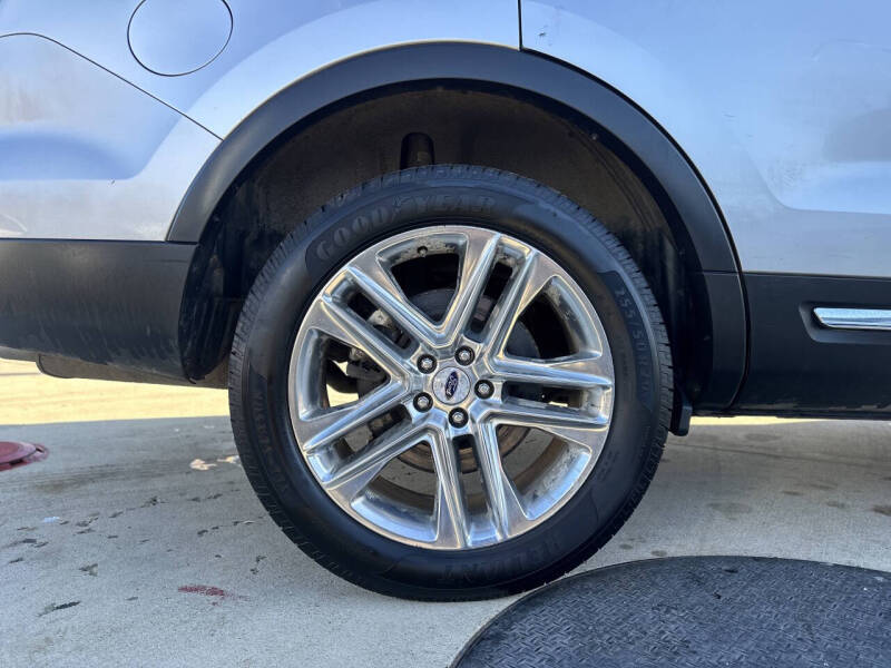 2016 Ford Explorer XLT