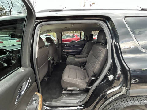 2018 GMC Acadia SLE-2