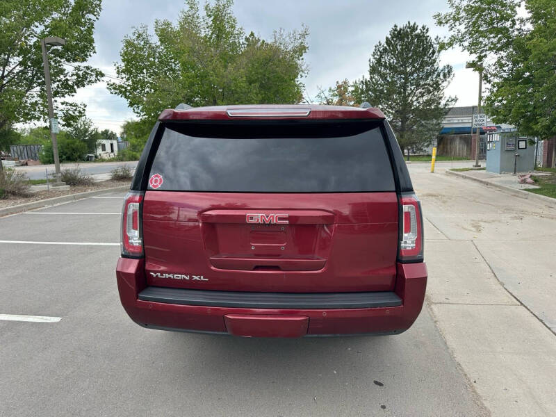 2017 GMC Yukon XL SLT