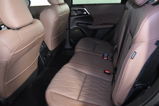 2025 Mitsubishi Outlander SEL