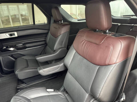 2022 Ford Explorer Platinum