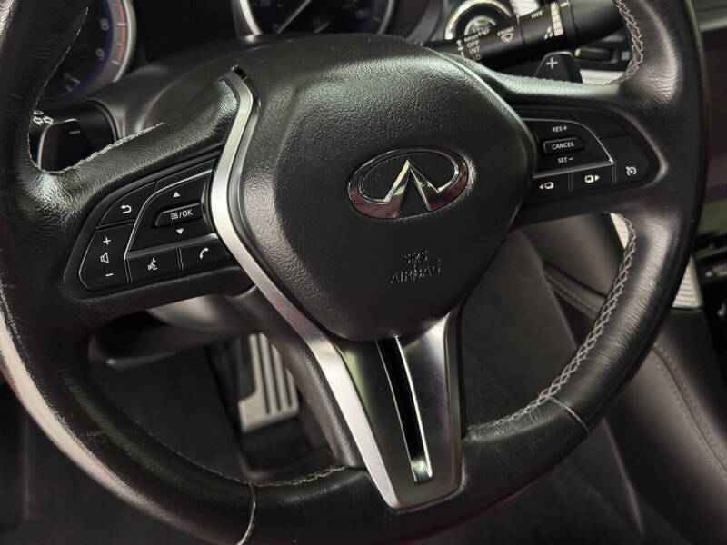 2017 Infiniti Q60 Red Sport 400