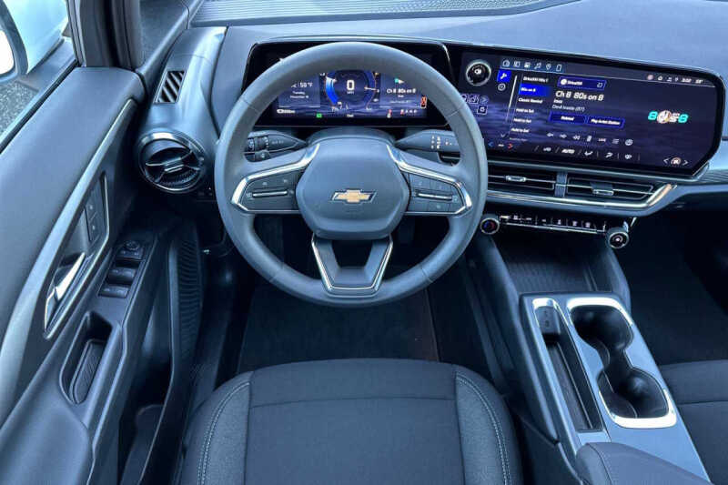 2026 Chevrolet Equinox EV LT 1