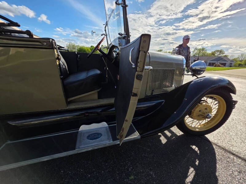 1928 Ford Roadster