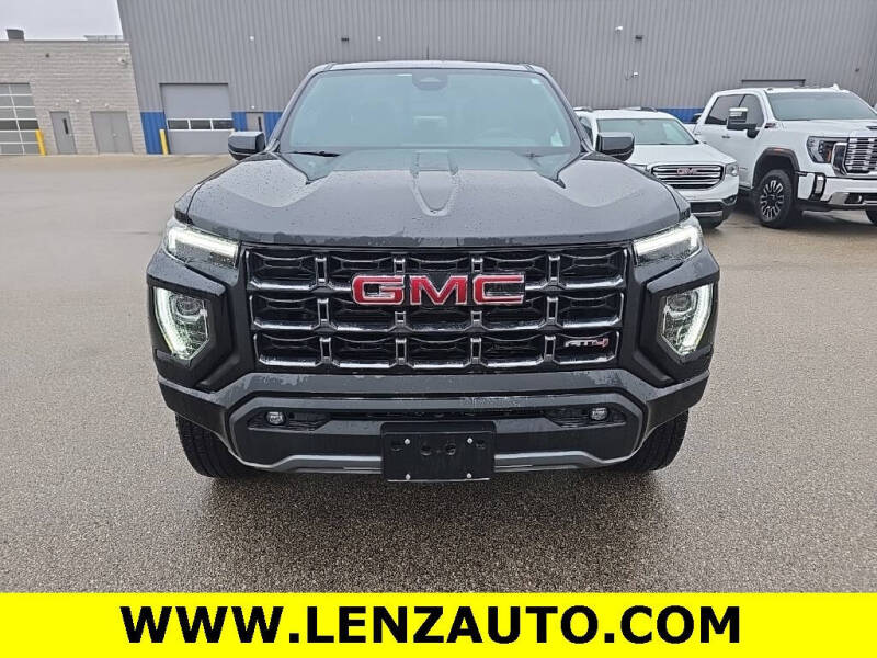 2024 GMC Canyon AT4