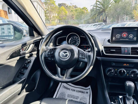 2016 Mazda MAZDA3 i Sport