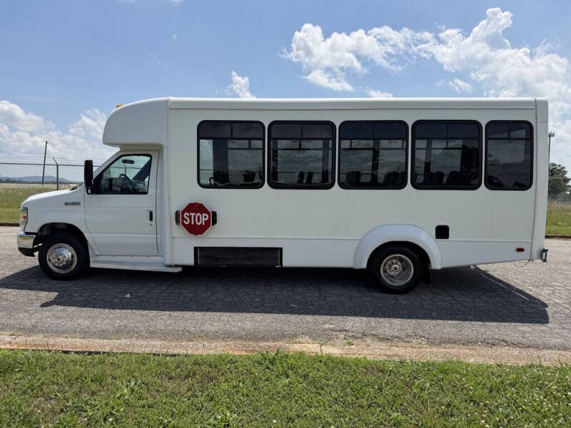 2018 Ford E-Series E-450 SD