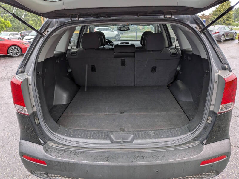 2011 Kia Sorento LX