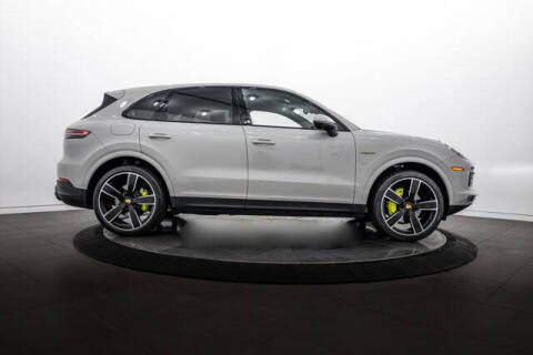 2023 Porsche Cayenne E-Hybrid Platinum Edition