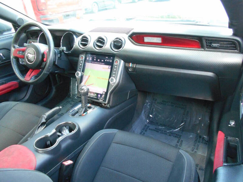 2016 Ford Mustang V6