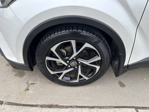 2018 Toyota C-HR XLE Premium