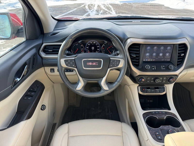 2021 GMC Acadia Denali