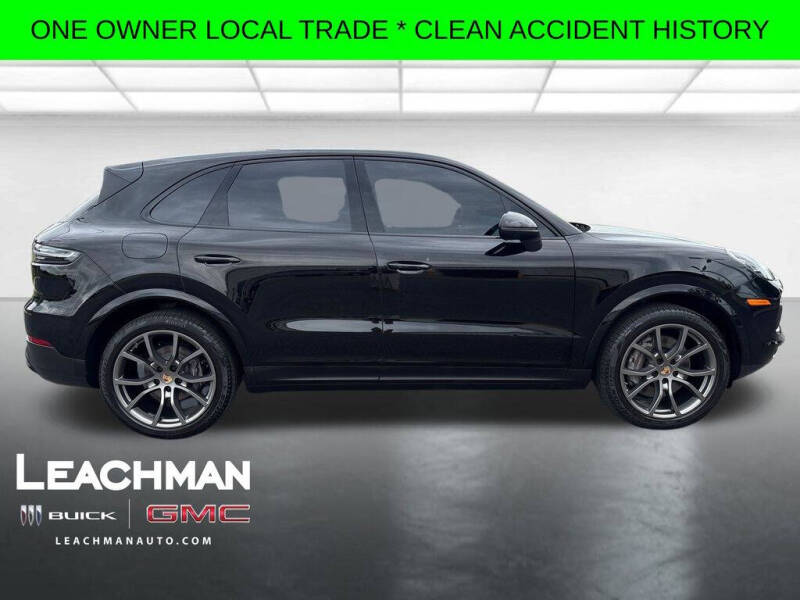 2023 Porsche Cayenne Platinum Edition