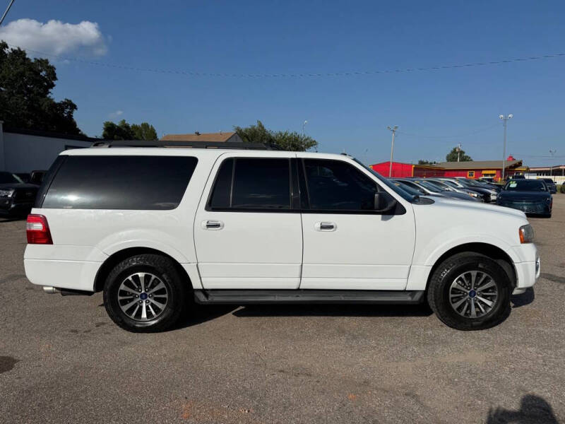 2017 Ford Expedition EL XLT