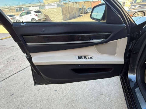 2012 BMW 7 Series 750Li