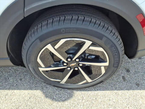 2026 Chevrolet Equinox EV LT 2