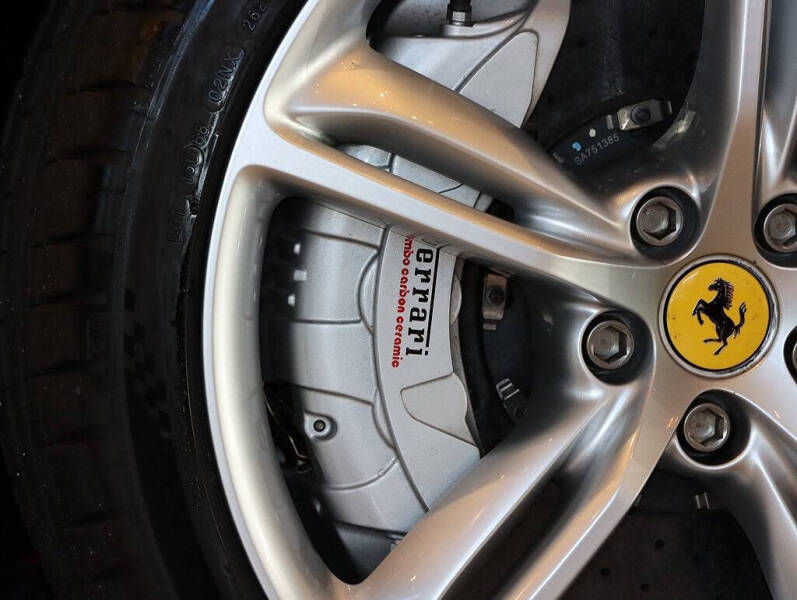 2023 Ferrari 296 GTS