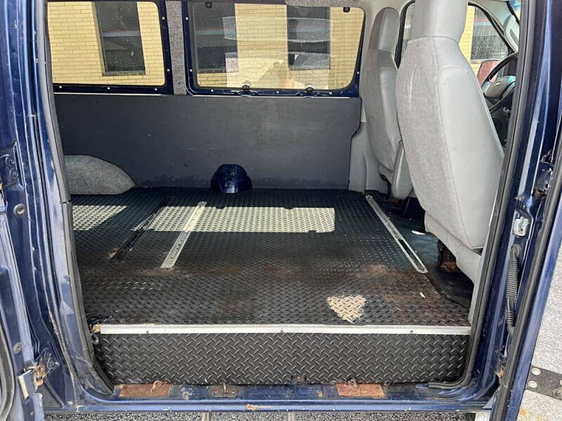 2009 Ford E-Series E-350 SD