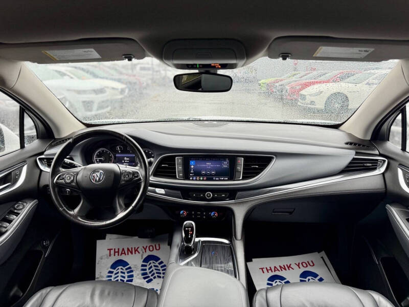 2021 Buick Enclave Essence