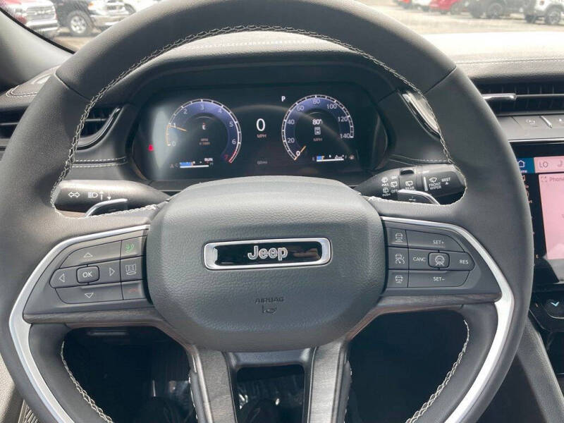 2026 Jeep Grand Cherokee Altitude