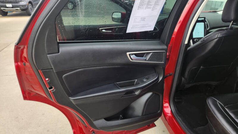 2023 Ford Edge