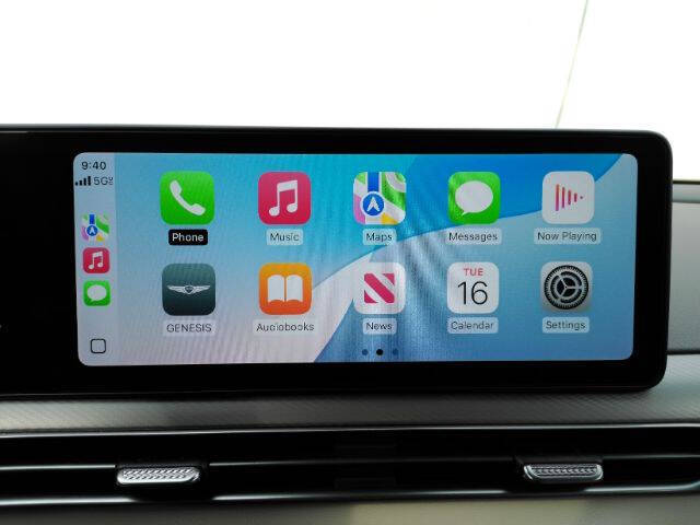 2024 Genesis GV60 Standard