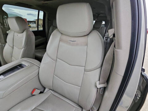 2017 Cadillac Escalade ESV Luxury