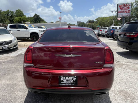 2018 Chrysler 300 S