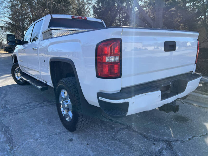 2019 GMC Sierra 3500HD Denali